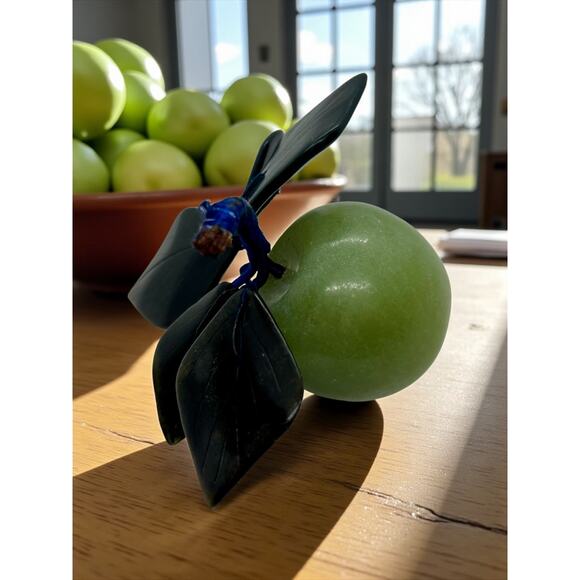 Vintage Serpentine Stone Apple-Carved Leaves-Jade Green-Gemstone Fruit Sculpture - Picture 6 of 6